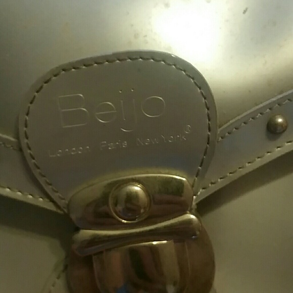 Handbag - Picture 2 of 4